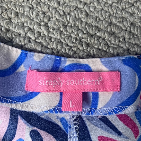 Simply Southern Womens Blouse Top Size Large‎ Blue Floral Boxy Fit Short Sleeves - Picture 6 of 8